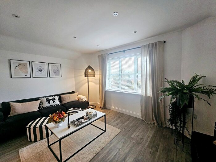 2 Bedroom Flat To Rent In Winchester Road, Southampton, SO16