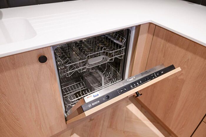 1 Bedroom Flat To Rent In Bankside Boulevard, Salford, M3