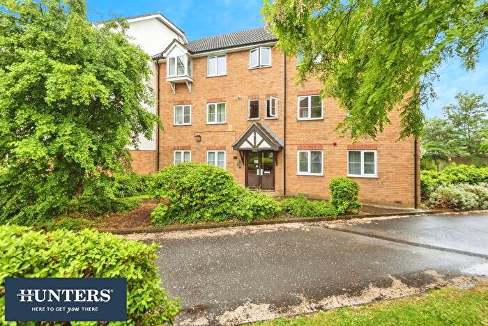 2 Bedroom Flat For Sale In Vicars Bridge Close, Wembley, HA0