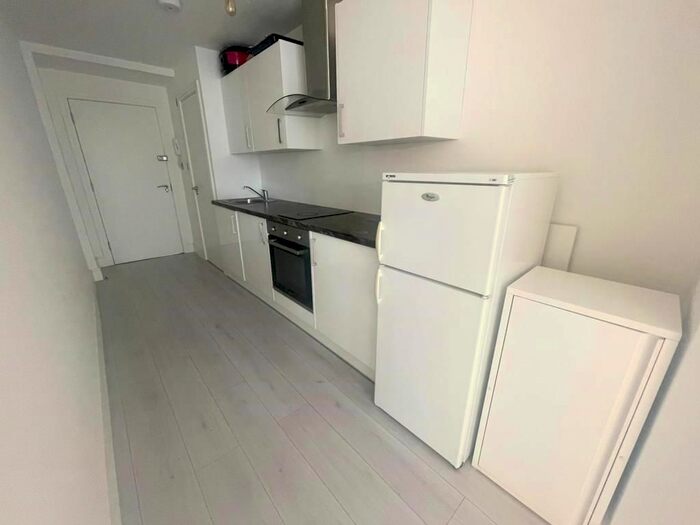 Studio To Rent In Swindon, Null, SN1