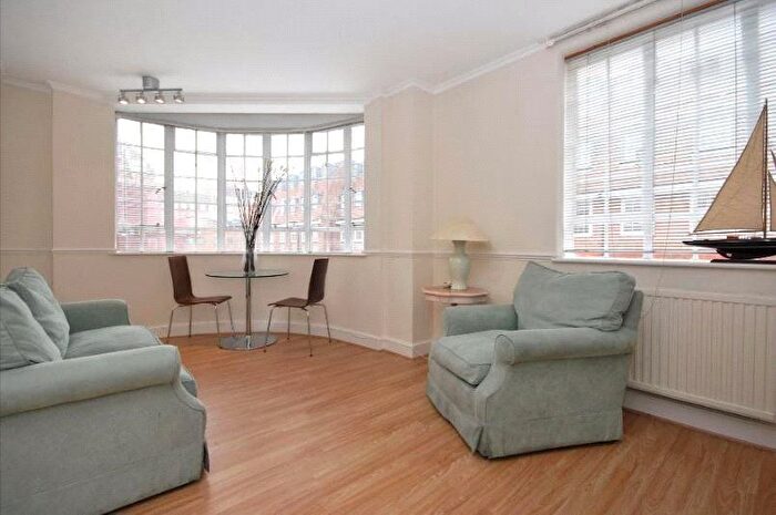 1 Bedroom Flat To Rent In Chelsea Cloisters, Sloane Avenue, London, SW3