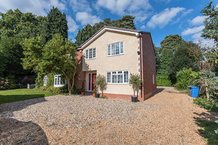 6 Bedroom Detached House For Sale In Vicarage Gardens, Ascot, Berkshire, SL5