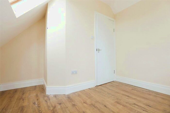 2 Bedroom Bungalow For Sale In Rochester Way, Twyford, Banbury, Oxfordshire, OX17