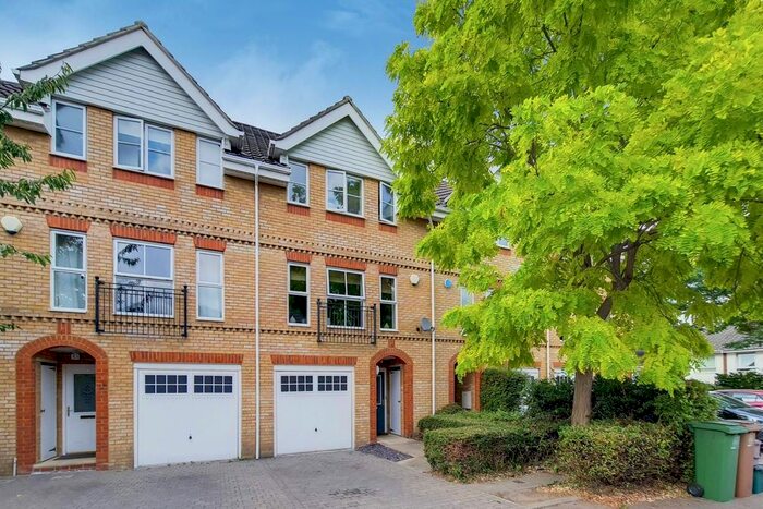 4 Bedroom Terraced House To Rent In Turner Mews, Sutton, SM2