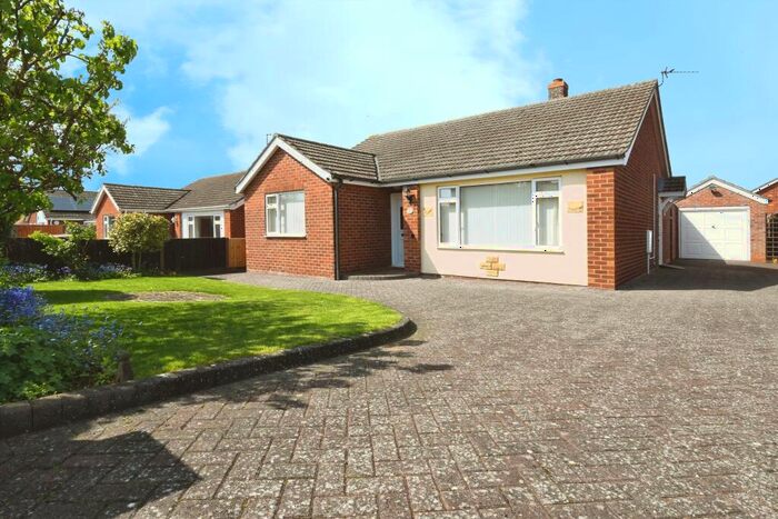 3 Bedroom Bungalow For Sale In Chapel Lane, Navenby, Lincoln, Lincolnshire, LN5
