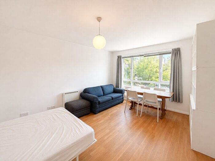 Studio To Rent In Newton Court, Fairfax Road, London, NW6