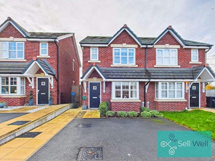 3 Bedroom Semi Detached House For Sale In Dandelion Green, Worsley, Manchester, M28