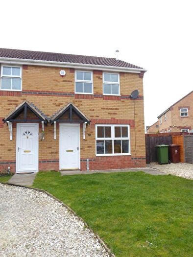 3 Bedroom Semi-Detached House To Rent In Aldred Gardens, Scartho Top, Grimsby, DN33