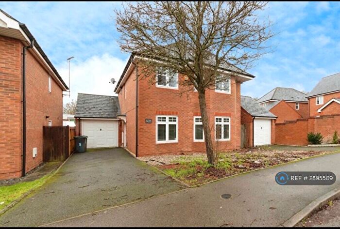 4 Bedroom Detached House To Rent In Vine Lane, Birmingham, B27