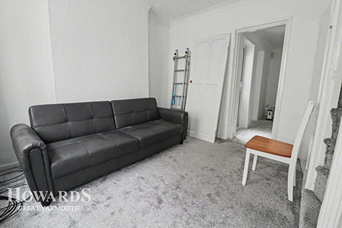 2 Bedroom Terraced House For Sale In St Peters Plain, Great Yarmouth, NR30