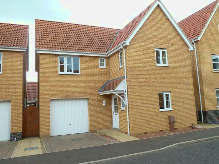 4 Bedroom Detached House To Rent In Bullfinch Drive, Harleston, Norfolk, IP20