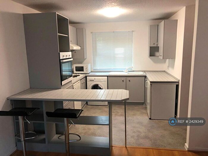 1 Bedroom Flat To Rent In Dean Court, Derby, DE23