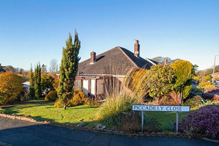 2 Bedroom Bungalow For Sale In Piccadilly, Scotforth, Lancaster, LA1