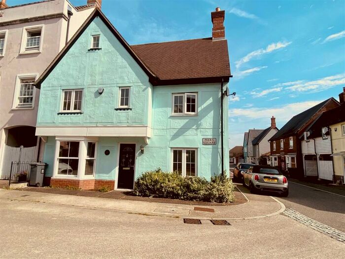 4 Bedroom House To Rent In Peers Square, Chelmsford, CM2