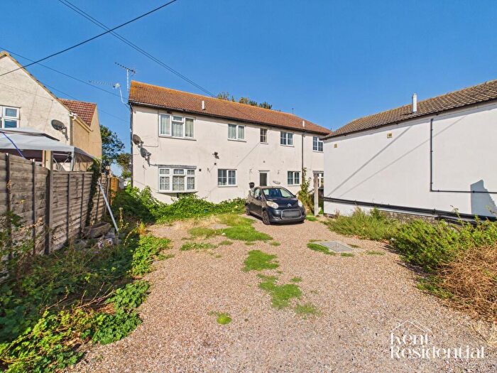 2 Bedroom Flat To Rent In Wing Road, Leysdown-On-Sea, ME12