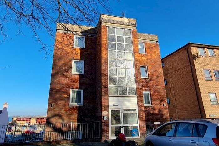 1 Bedroom Flat To Rent In Castle Street, Ryde PO33