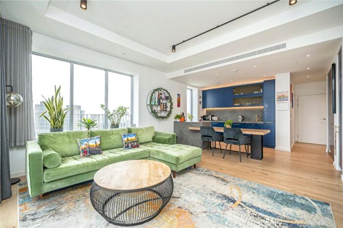 2 Bedroom Flat For Sale In Rendel House, London, E14