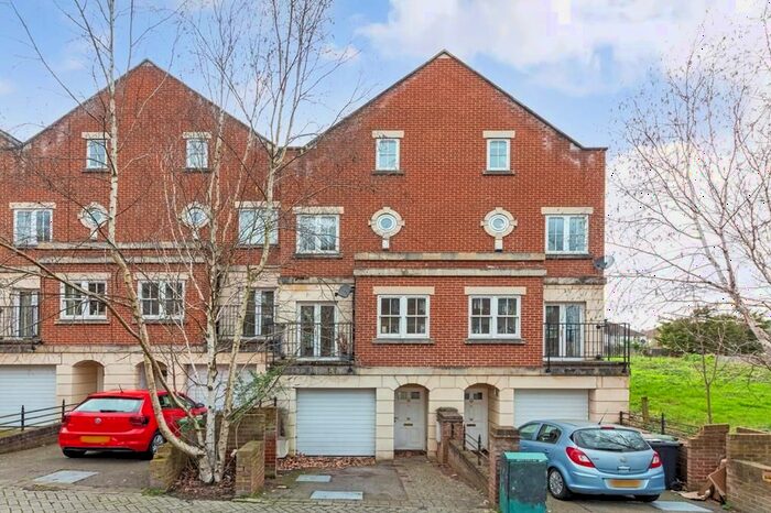 4 Bedroom Property To Rent In Sunderland Road, Forest Hill, London, SE23