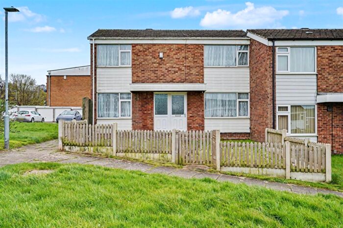 3 Bedroom End Of Terrace House For Sale In Ulldale Court, Beeston, NG9