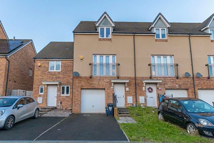 3 Bedroom Terraced House For Sale In Elgar Avenue, Newport, NP19