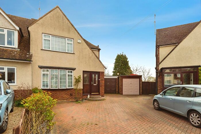 3 Bedroom Semi Detached House For Sale In Broughton Close, Bierton, Aylesbury, HP22