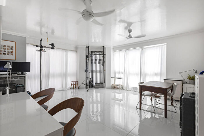 1 Bedroom Apartment For Sale In Cheshire Street, London, E2