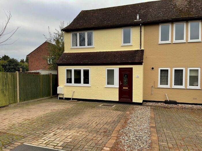 2 Bedroom End Of Terrace House To Rent In Station Road, Thatcham RG19