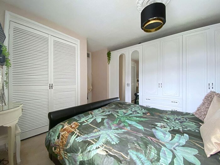 3 Bedroom End Of Terrace House For Sale In Honister Close, Quarry Bank, DY5
