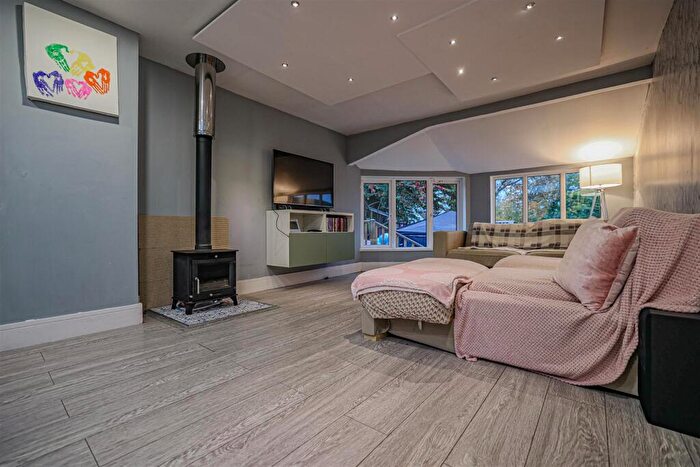 4 Bedroom Detached House For Sale In Gadeview Road, Hemel Hempstead, HP3