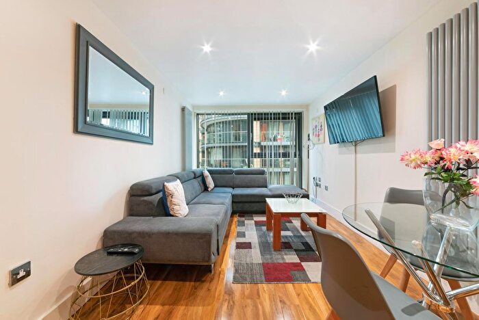 1 Bedroom Flat For Sale In Millharbour, Canary Wharf, E14