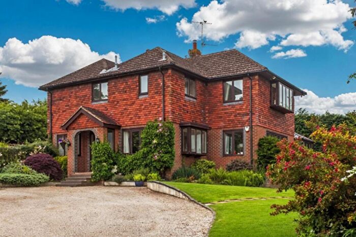6 Bedroom Detached House To Rent In Chineham Lane, Sherborne, RG24