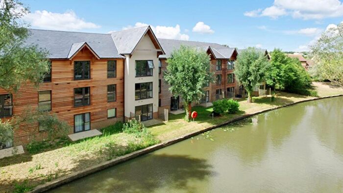 2 Bedroom Apartment To Rent In Waterside House, Woodley Headland, Peartree Bridge, Milton Keynes, MK6