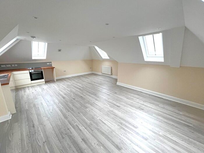 Studio To Rent In Brewery Road, Hoddesdon, EN11