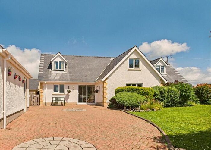 4 Bedroom Detached Bungalow For Sale In Maes Y Dderwen, Llanddewi Velfrey, Narberth, SA67