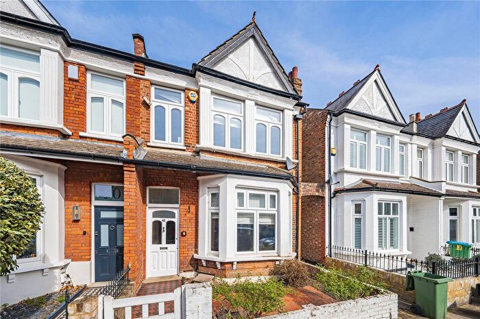 5 Bedroom Semi Detached House For Sale In Holmes Road, Twickenham, TW1