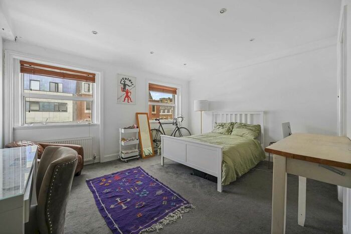 2 Bedroom Flat To Rent In Baker Street, London, W1U