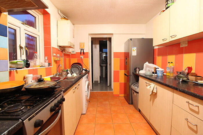4 Bedroom Terraced House To Rent In Northcote Road, SO17