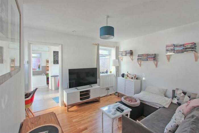 1 Bedroom Flat To Rent In Odessa Road, London, E7