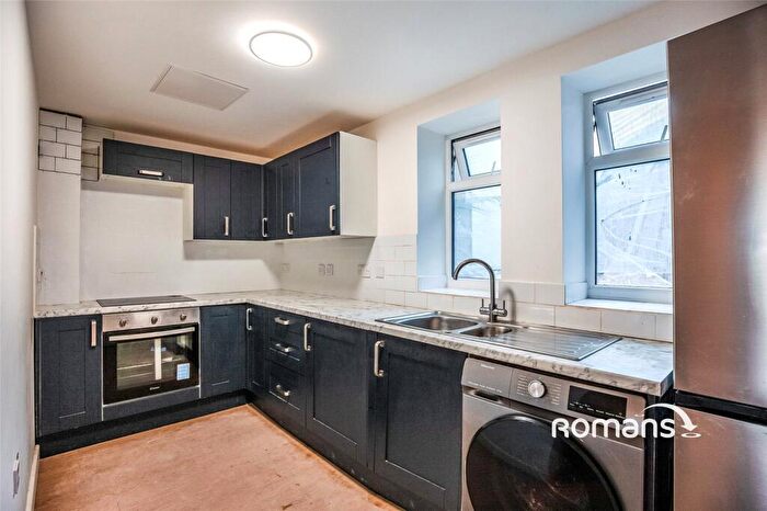 Studio To Rent In Herbert Road, Bath, Somerset, BA2
