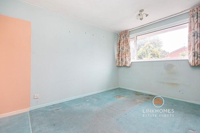 3 Bedroom Terraced House For Sale In Dacombe Drive, Poole, BH16