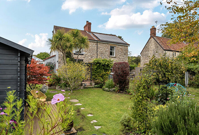 3 Bedroom Semi Detached House For Sale In Millards Hill, Midsomer Norton, Radstock, Somerset, BA3