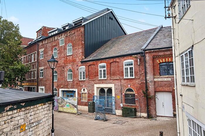 2 Bedroom Flat For Sale In Weymouth, DT4