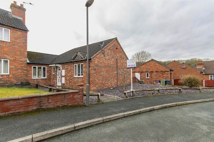 2 Bedroom Semi-Detached Bungalow For Sale In Lime Tree Grove, Arkwright Town, Chesterfield, S44