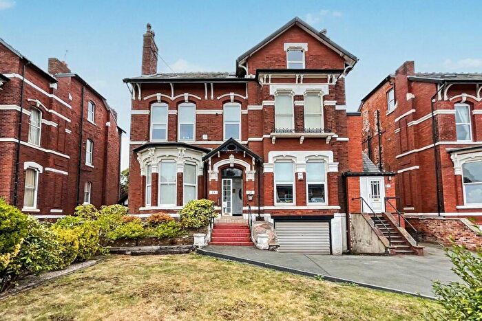 2 Bedroom Apartment For Sale In York Road, Birkdale, Southport, PR8