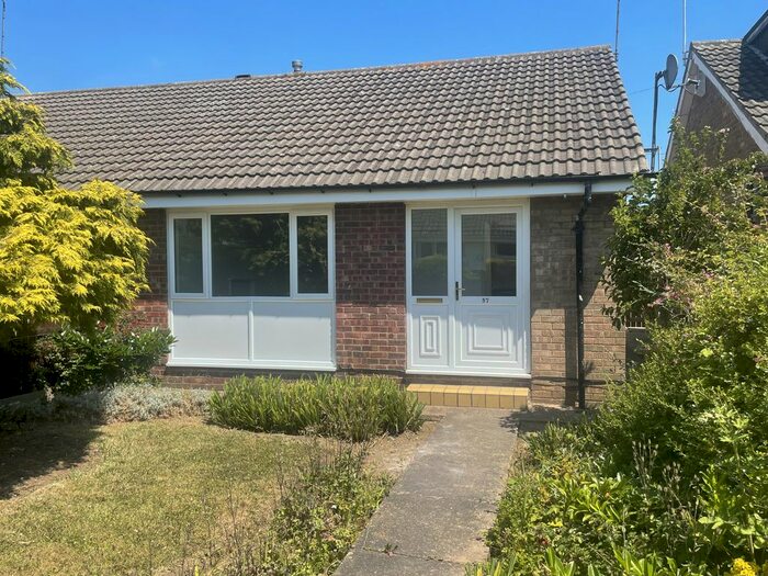 2 Bedroom Bungalow To Rent In Jendale, Sutton Park, Hull, Yorkshire, HU7