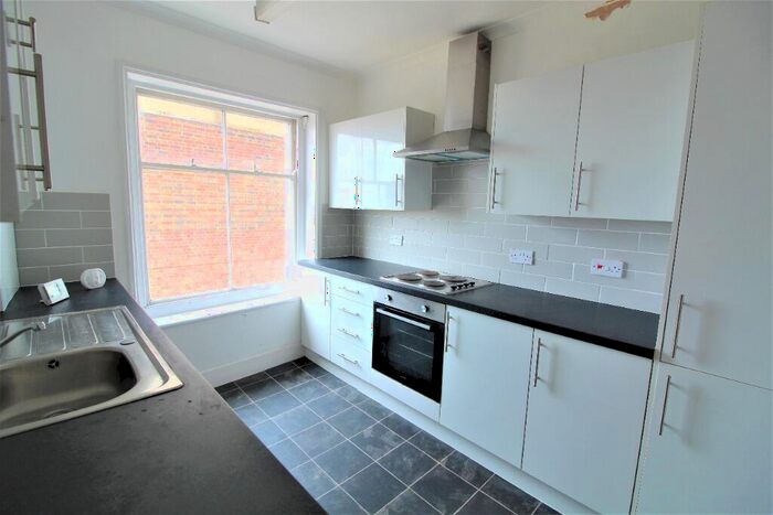 1 Bedroom Flat To Rent In Western Road, Hove, BN3