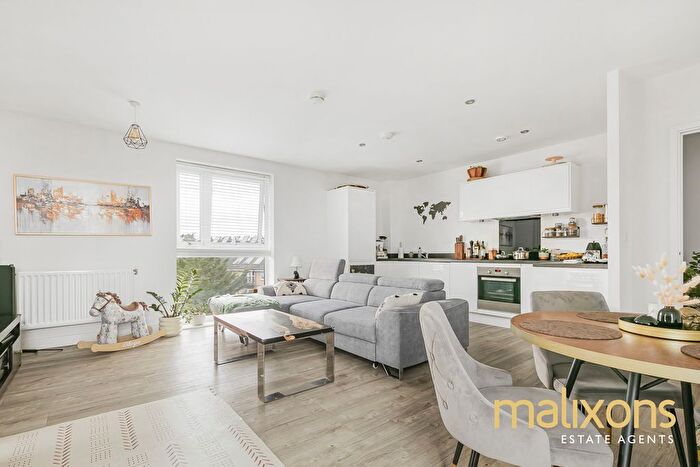 1 Bedroom Flat To Rent In Apple Yard, London, SE20