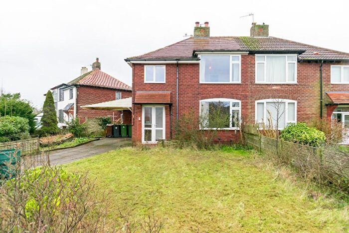 3 Bedroom Semi Detached House For Sale In Philip Drive, Southport, Merseyside, PR8