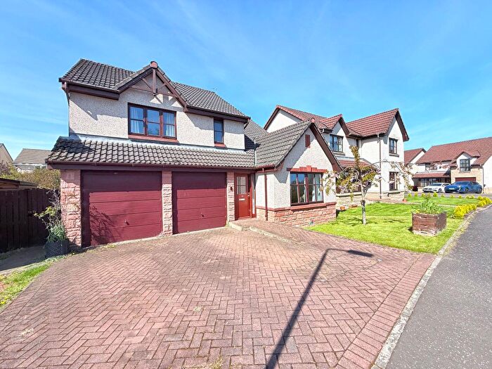 4 Bedroom Detached House For Sale In Cauldhame Street, New Carron, FK2