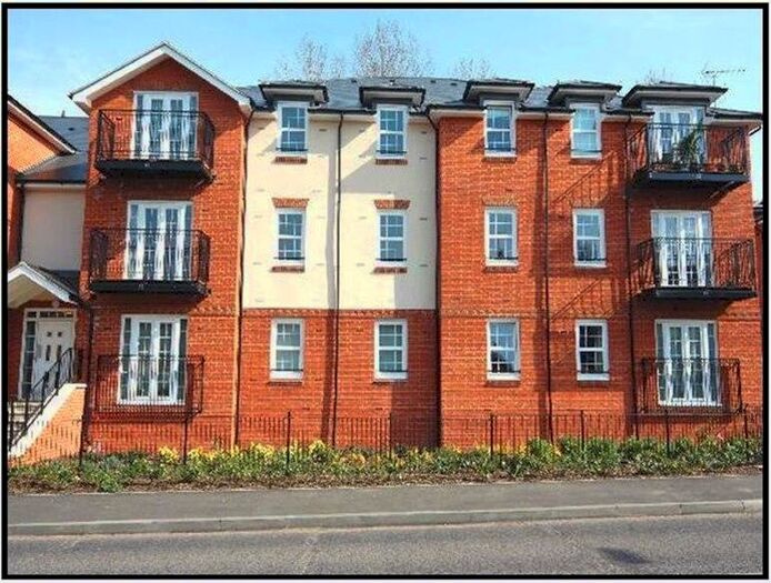 2 Bedroom Flat To Rent In Station Road, Harpenden, AL5